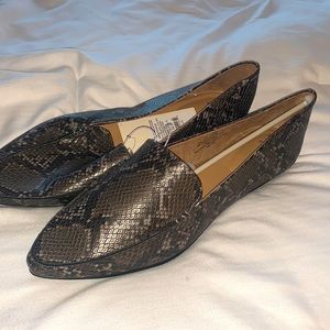 Snakeskin Loafer/Flat